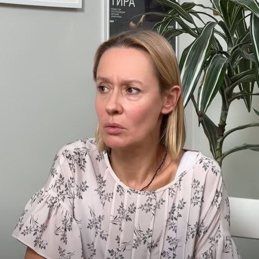 Евгения Дмитриева рассказала Светлане Бондарчук о работе со студентами, мужем и детьми